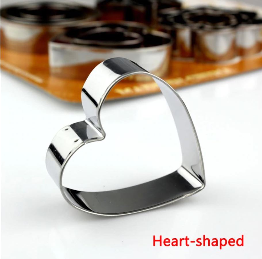 12-Piece Stainless Steel Cookie Cutter Set – DIY Baking Molds in Star, Heart & Various Shapes – Multi-Purpose Kitchen Tools for Cookies, Cakes, Fried Eggs & More