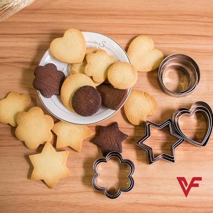 12-Piece Stainless Steel Cookie Cutter Set – DIY Baking Molds in Star, Heart & Various Shapes – Multi-Purpose Kitchen Tools for Cookies, Cakes, Fried Eggs & More