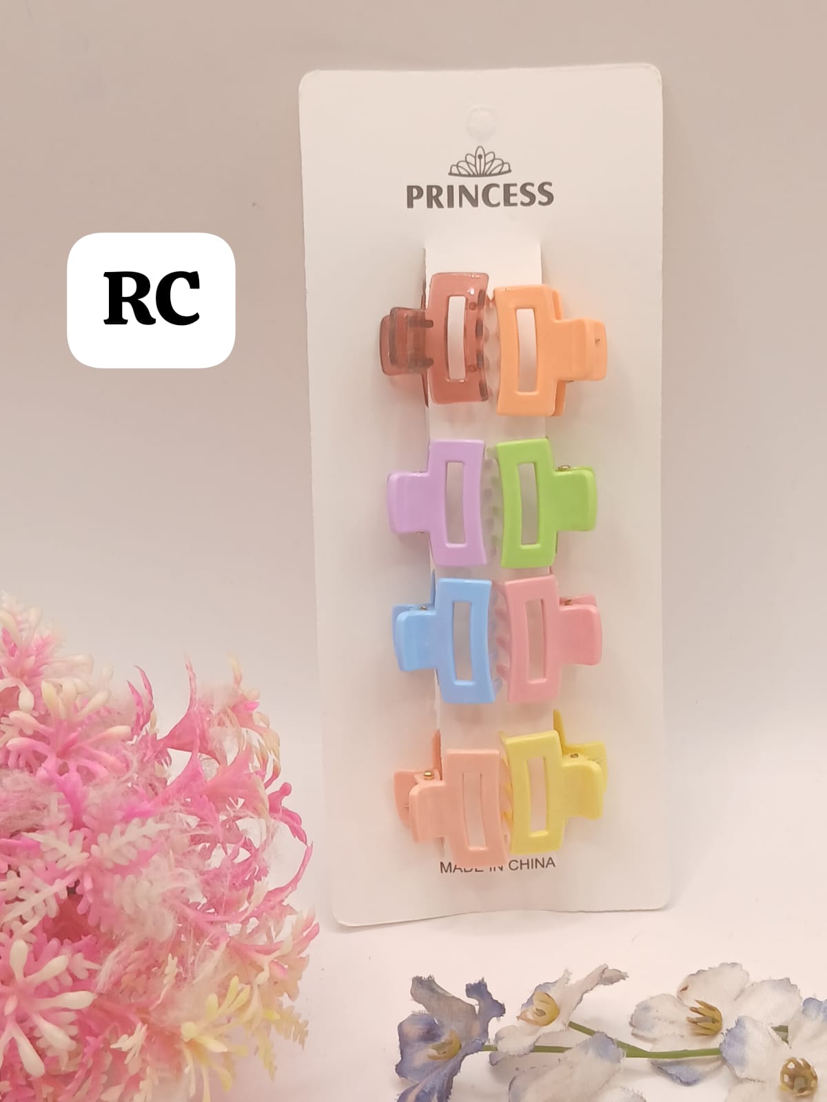 New Arrival Beautiful hair accessories Claws Card  Pack of 8 pcs hair claws  Price 85/- full card🔥✨️  Colors Random 👈
