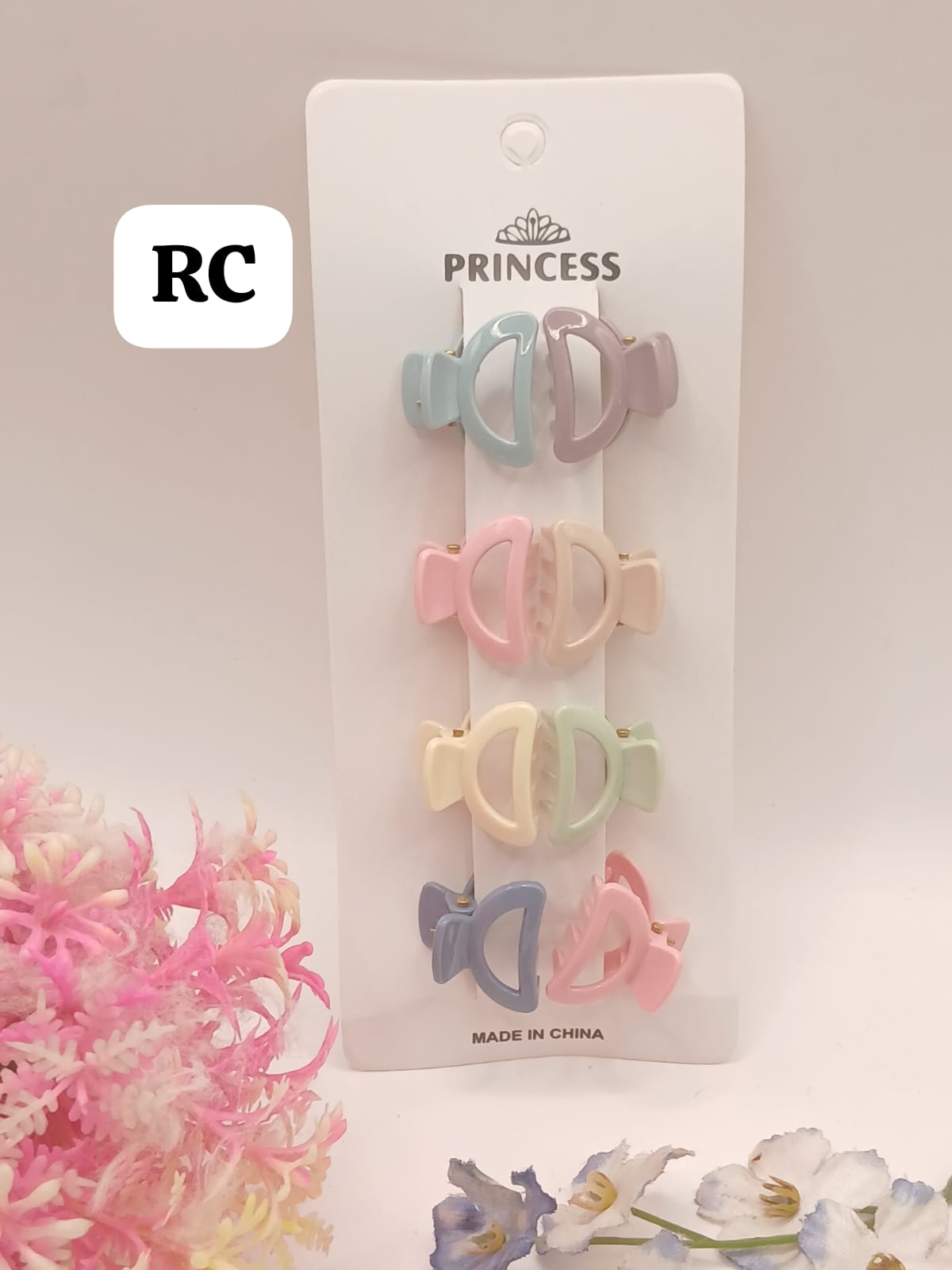 New Arrival Beautiful hair accessories Claws Card  Pack of 8 pcs hair claws  Price 85/- full card🔥✨️  Colors Random 👈