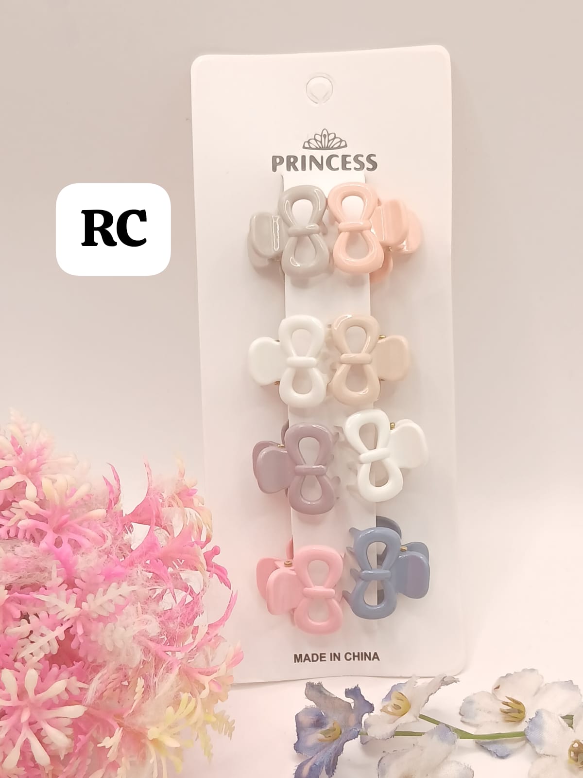 New Arrival Beautiful hair accessories Claws Card  Pack of 8 pcs hair claws  Price 85/- full card🔥✨️  Colors Random 👈
